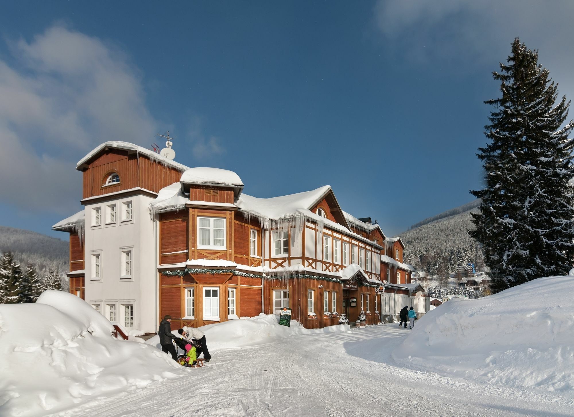 Snezka Hotel Špindlerŭv Mlýn